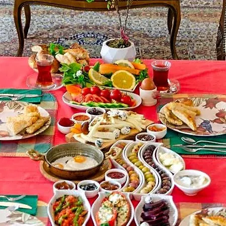Pervin Hanim Konagi Otel 2*