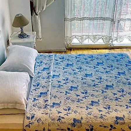 Pervin Hanim Konagi Otel 2*
