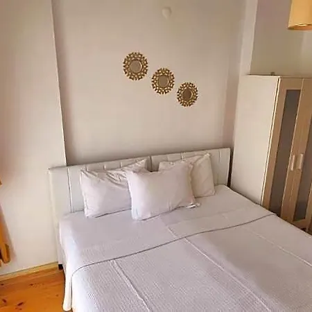 Otel Pervin Hanim Konagi Çeşme